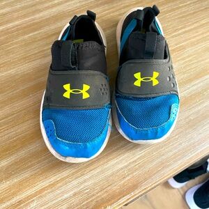 Little boys under armour slip on shoes sz10